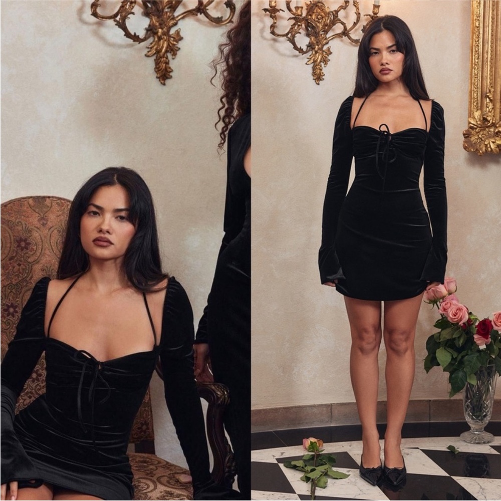 HOUSE OF CB 'Babydoll' Black Velvet Halter Mini Dress NWOT Size M